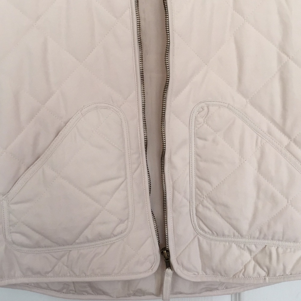 Vest - Picture 3 of 4